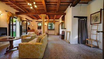 Biệt thự, hút thuốc | 4 phòng ngủ