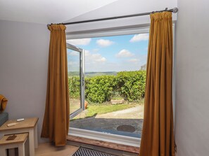 Interior - Ash Cottage (Newton Abbot)