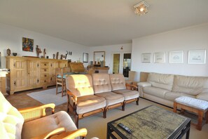 Apartment | Living area - Apartment in Knokke-heist With Sea Views (Knokke-Heist)