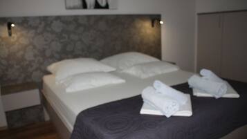 2 chambres, fer et planche Ă repasser, Wi-Fi, draps fournis