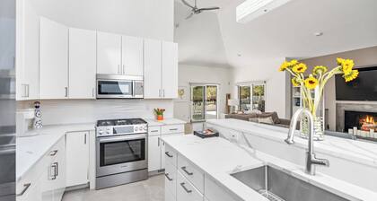 Contemporary East Hampton Home, Outdoor Fireplace, Close to Town and Ocean...