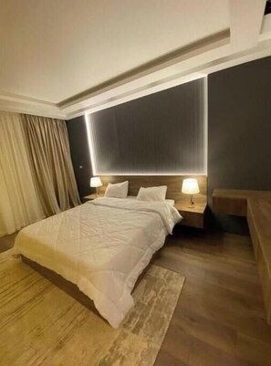 4 bedrooms, WiFi, bed sheets