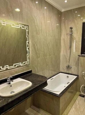 Bathroom - Apartment for rent in Westown Compound (Giza Governorate)