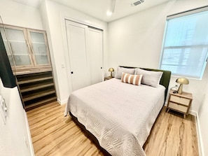 1 habitación, escritorio, wifi gratis y ropa de cama 