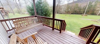 Rough Cut Lodge - Spruce Cabin