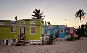 Exterior - Matlacha Tiny Village - Dolphin (Matlacha)