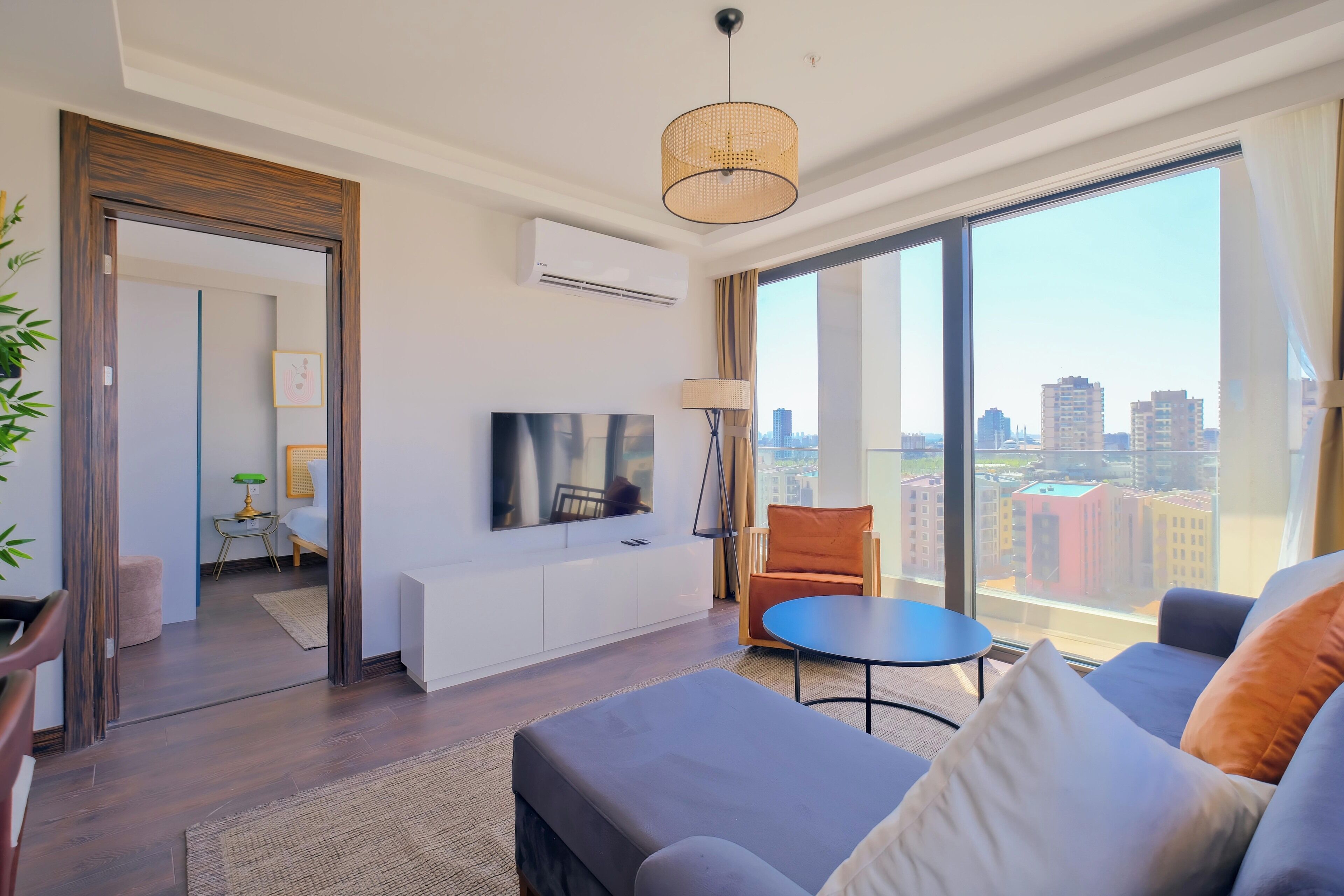 Apartemen Desain | Brankas, tirai kedap cahaya, setrika/meja setrika, dan Wi-Fi gratis