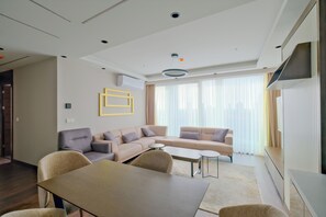 Royal Apartment | In-room safe, blackout curtains, iron/ironing board, free WiFi - Modern Furnished Apartments in Istanbul Basaksehir By Iradah Gayrimenkul (Istanbul)