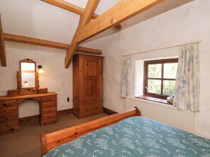 3 bedrooms, individually decorated, individually furnished, free WiFi