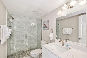 Condo, 1 King Bed with Sofa bed (Estero Beach & Tennis 207-A) | Bathroom - Estero Beach & Tennis 207-a (Fort Myers Beach)
