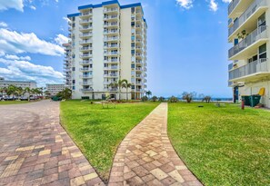 Appart'hôtel, 1 très grand lit et 1 canapé-lit (Estero Beach & Tennis 207-A) | Extérieur