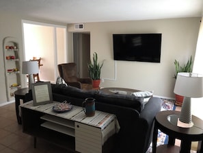 Living area - Casa Sienna (Albuquerque)
