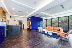 Unclassified image, 5 of 33, button - Shui Yang Lakeview House with Elevator (Nantou)