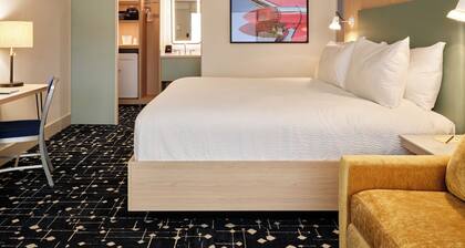 Colony House Motor Lodge