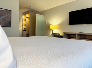 Premium Room, 1 King Bed