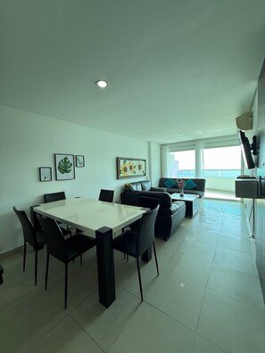 Standard Apartment, 2 Bedrooms, Balcony, Bay View | Living area