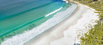 Greenfields Beach House & Studio