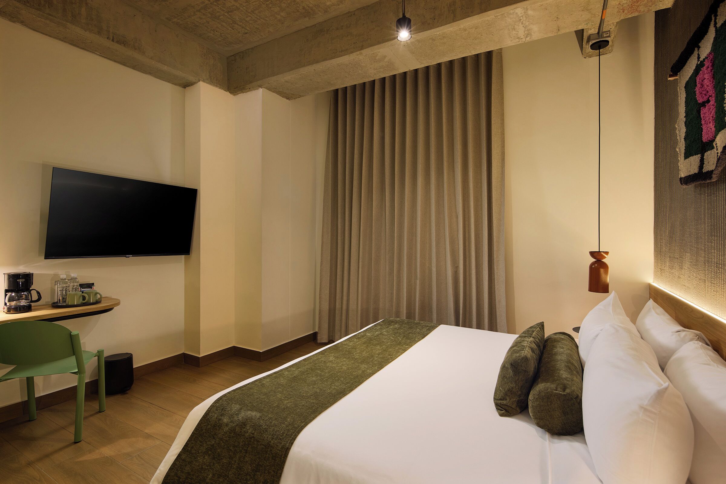 Photo - Hunters Hotel by Jalo