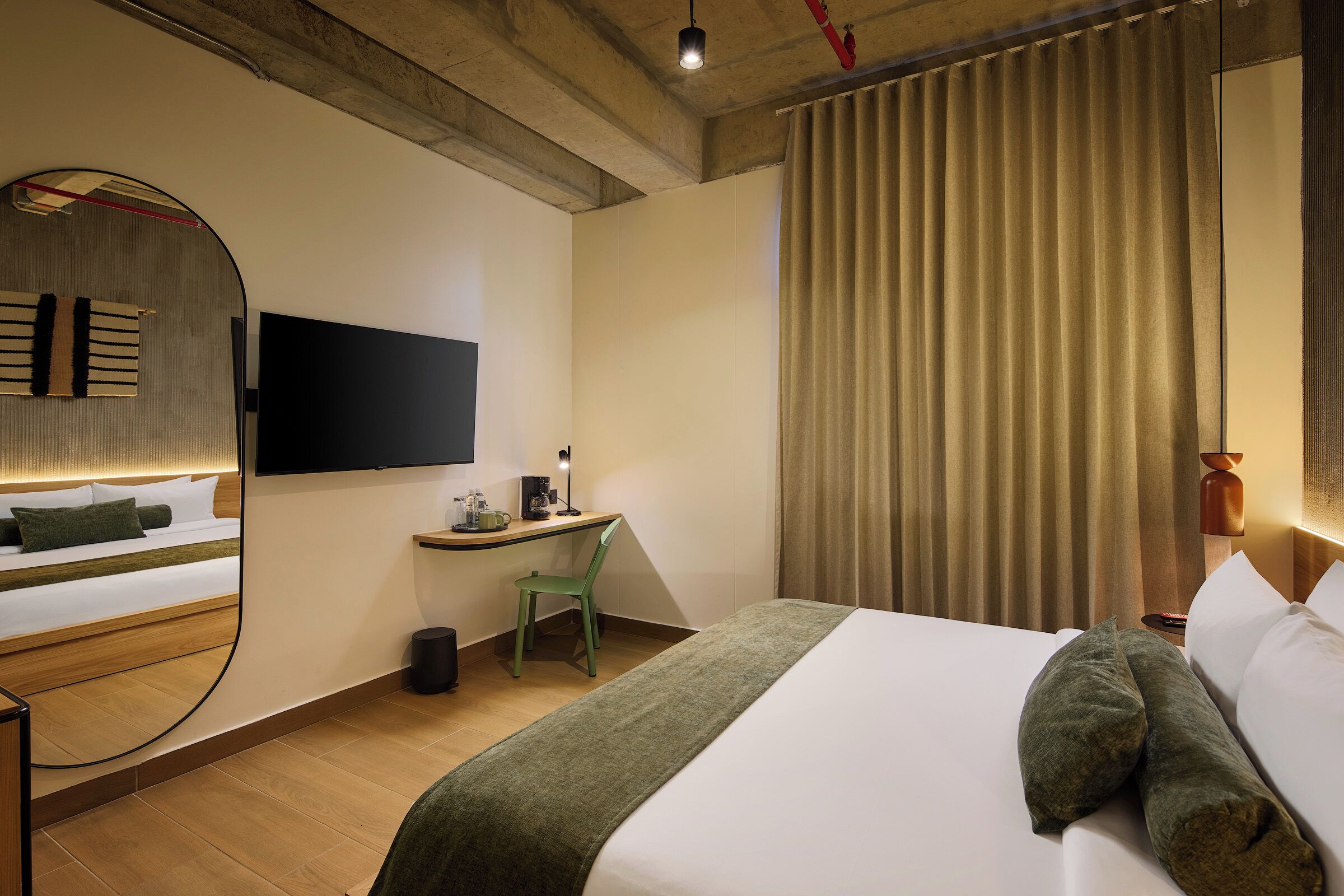 Photo - Hunters Hotel by Jalo