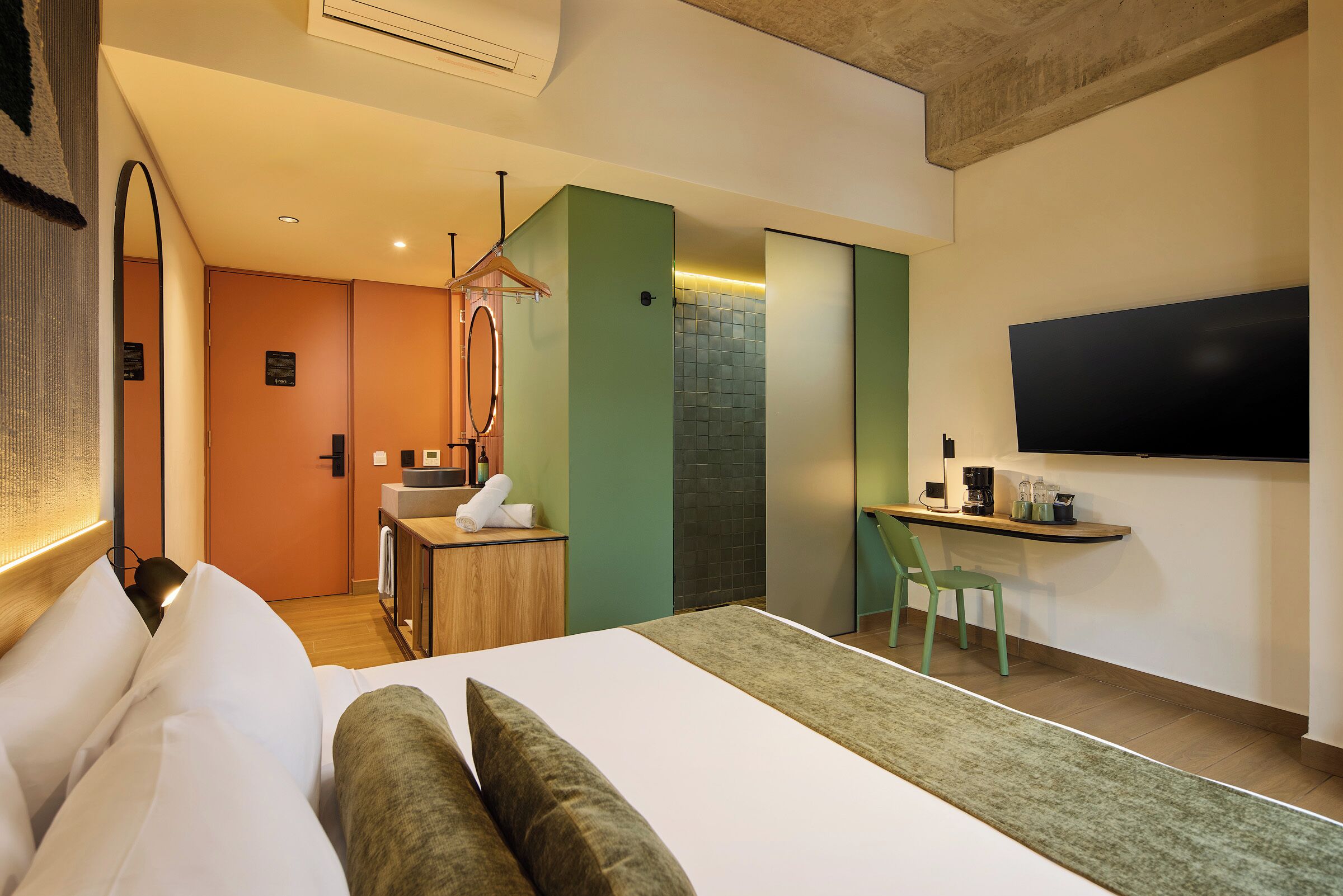 Photo - Hunters Hotel by Jalo