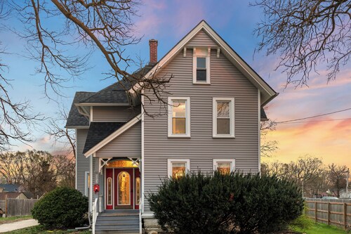 Charming 4-bedroom house with AC, WiFi in marvelous Aurora