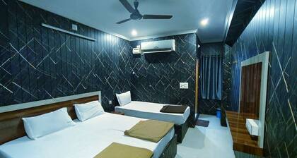Hotel Govind Heights