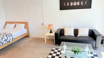 1 quarto, escrivaninha, Wi-Fi, roupa de cama