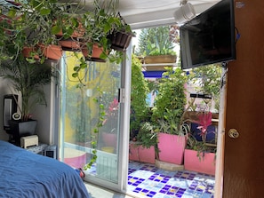 3 bedrooms, in-room safe, iron/ironing board, WiFi