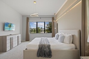 12 bedrooms, iron/ironing board, WiFi, bed sheets