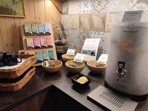 Ilmainen päivittäinen buffetaamiainen 