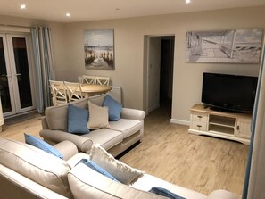 Cottage | Living area