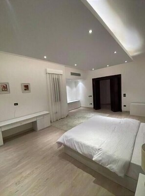 6 Schlafzimmer, WLAN, Bettwäsche