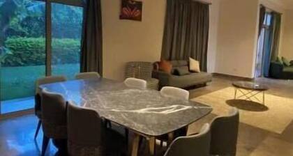 Villa in Greya Inside Beverly Hills