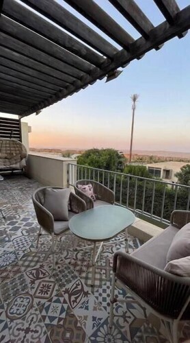 Beverly Hills Inside Villa