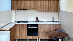 Studio – comfort, bakgårdsutsikt | Skrivebord og wi-fi (inkludert)