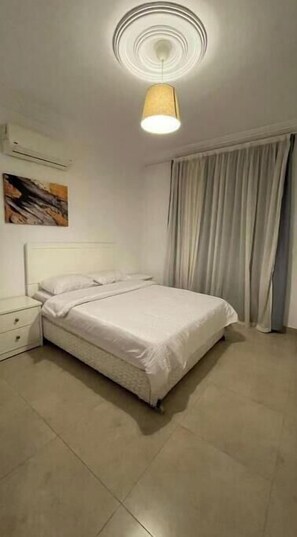 3 bedrooms, WiFi, bed sheets