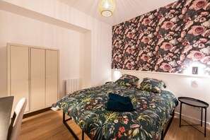 2 chambres, fer et planche à repasser, accès Internet, draps fournis