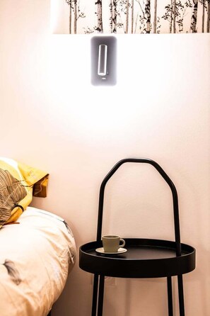 2 bedrooms, iron/ironing board, Internet, bed sheets