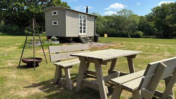 Cottage | Outdoor dining