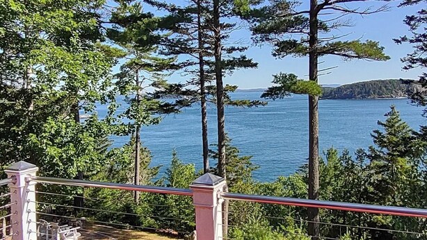 Unclassified image, 1 of 19, button - Fantastic Ocean  home with WiFi in Bar Harbor bordering Arcadia National Park (Bar Harbor)