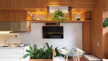 Studio | Blackout curtains, iron/ironing board, free WiFi