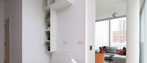 Iron/ironing board, travel crib, WiFi, bed sheets