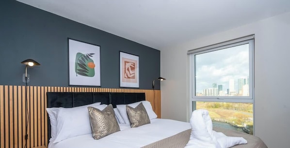 2 bedrooms, iron/ironing board, travel cot, WiFi