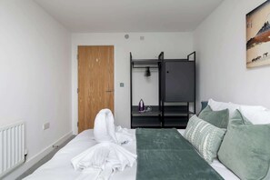 2 間睡房、熨斗/熨衫板、可攜式嬰兒床、Wi-Fi