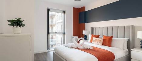 1 habitación, tabla de planchar con plancha, internet y ropa de cama