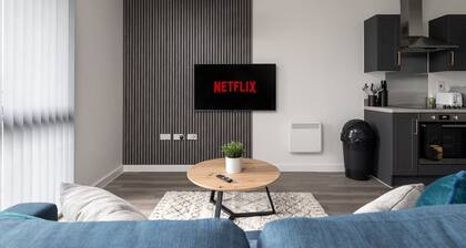 Lovely Home Near Canal, Park, & Central MK