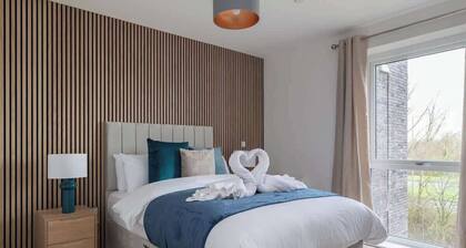 Lovely Home Near Canal, Park, & Central MK