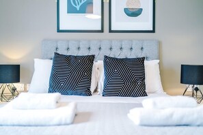 Iron/ironing board, travel crib, WiFi, bed sheets