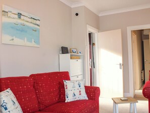 Cottage | Living area - 2 The Elms (Salcombe)