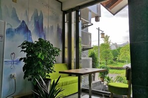 Unclassified image, 5 of 31, button - Mengxiyuan Resort Hotel (Zhangjiajie)